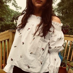 White Dainty Flower Off-the Shoulder Top// Zara